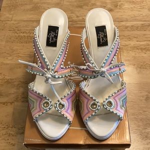 Hot in Hollywood pastel heels